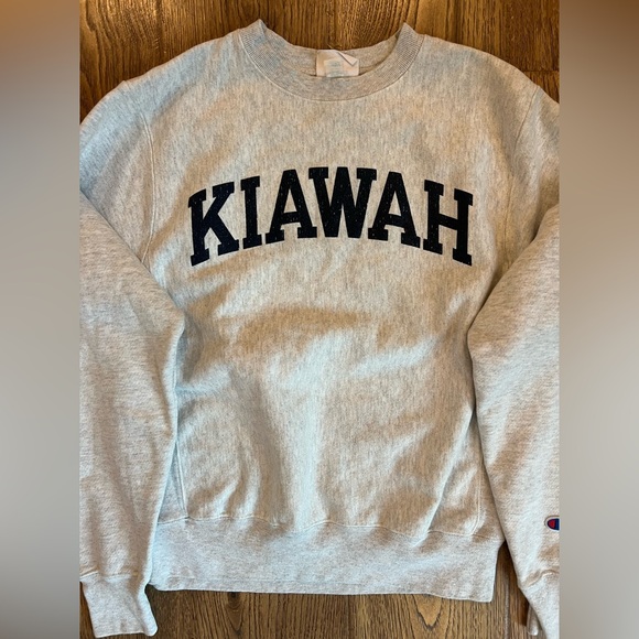 Champion Tops - Kiawah Island Spellout Champion Reverse Weave Sweatshirt Pullover Small EUC